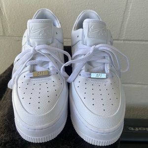 Nike Women’s Air Force 1